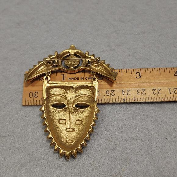 Vintage 1993 Avon Tribal African Aztec Egyptian Inspired Mask Brooch-Earring Set - Picture 8 of 11